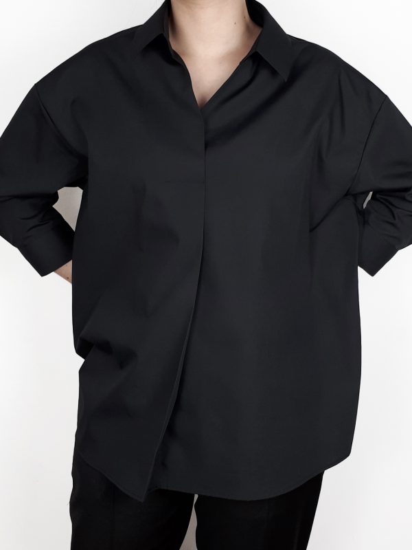 Minimalist Lifestyle Blouse